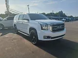 2017 GMC Yukon XL photo 2