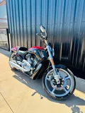 2016 Harley-Davidson V-Rod Muscle photo 2