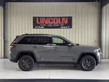 2027 Jeep Grand Cherokee photo 5