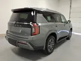 2025 Nissan Armada photo 3