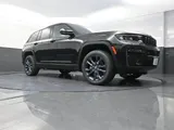 2026 Jeep Grand Cherokee photo 18