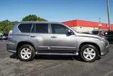 2019 Lexus GX photo 2