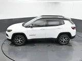 2024 Jeep Compass photo 18