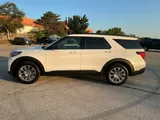 2026 Ford Explorer photo 2