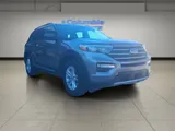 2023 Ford Explorer photo 2