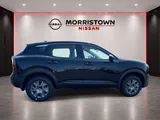 2026 Nissan Kicks photo 2