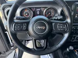 2023 Jeep Wrangler photo 15