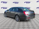 2015 Lincoln MKS photo 5