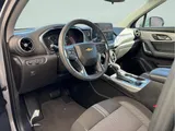 2025 Chevrolet Blazer photo 13