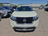 2023 Nissan Pathfinder photo 6