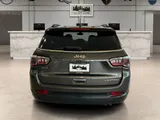 2019 Jeep Compass photo 4