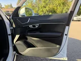 2020 Volvo XC90 photo 29