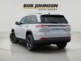 2025 Jeep Grand Cherokee photo 5