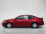 2014 Nissan Altima photo 2