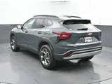 2025 Chevrolet Trax photo 11