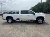 2025 Chevrolet Silverado 3500HD photo 4