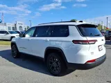2027 Jeep Grand Cherokee L photo 9