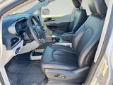 2024 Chrysler Pacifica photo 12