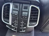 2017 Porsche Cayenne photo 33