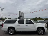 2008 Chevrolet Suburban photo 4