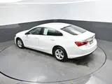 2024 Chevrolet Malibu photo 27