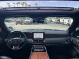 2019 Lincoln Navigator L photo 6
