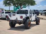 2026 Jeep Gladiator photo 4