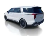 2026 Kia Carnival photo 5