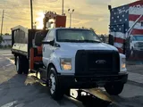 2017 Ford F750 photo 1