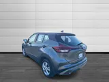 2025 Nissan Kicks Play photo 5
