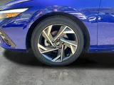 2024 Hyundai Elantra photo 48