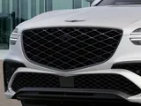 2027 Genesis GV70 photo 13