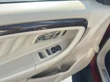 2016 Ford Taurus photo 41