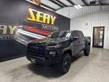 2024 GMC Canyon photo 1