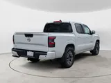 2027 Nissan Frontier photo 7