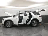 2026 Nissan Pathfinder photo 29