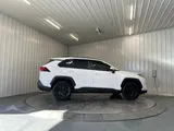 2019 Toyota RAV4 photo 4