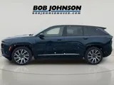 2025 Jeep Wagoneer S photo 4