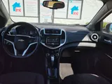 2017 Chevrolet Sonic photo 11