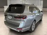 2025 BMW X7 photo 7