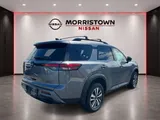 2026 Nissan Pathfinder photo 3