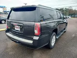 2018 GMC Yukon XL photo 8
