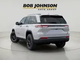 2026 Jeep Grand Cherokee photo 3