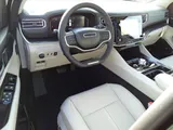 2024 Jeep Wagoneer photo 14