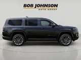 2025 Jeep Wagoneer photo 2