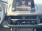 2026 Nissan Rogue photo 15