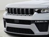 2026 Jeep Grand Cherokee photo 12