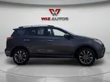 2017 Toyota RAV4 photo 6