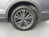 2024 Volkswagen Tiguan photo 30