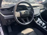 2026 Jeep Grand Cherokee photo 18